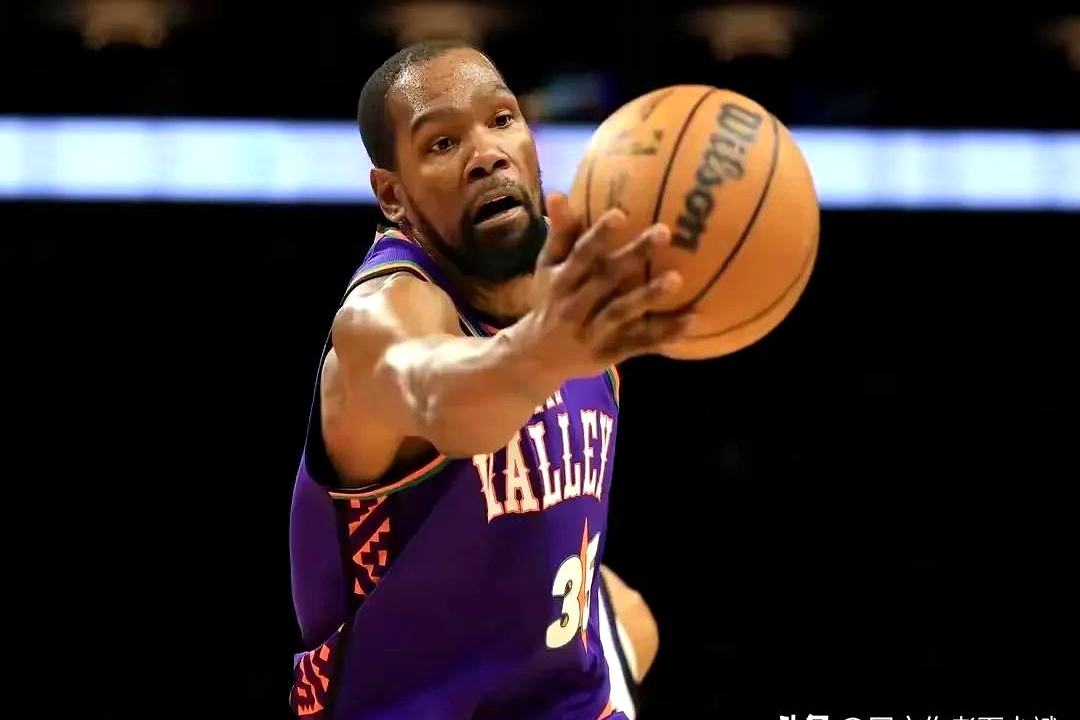 四川队碾压热火,杜兰特刷新纪录 四川队碾压热火,杜兰特刷新纪录