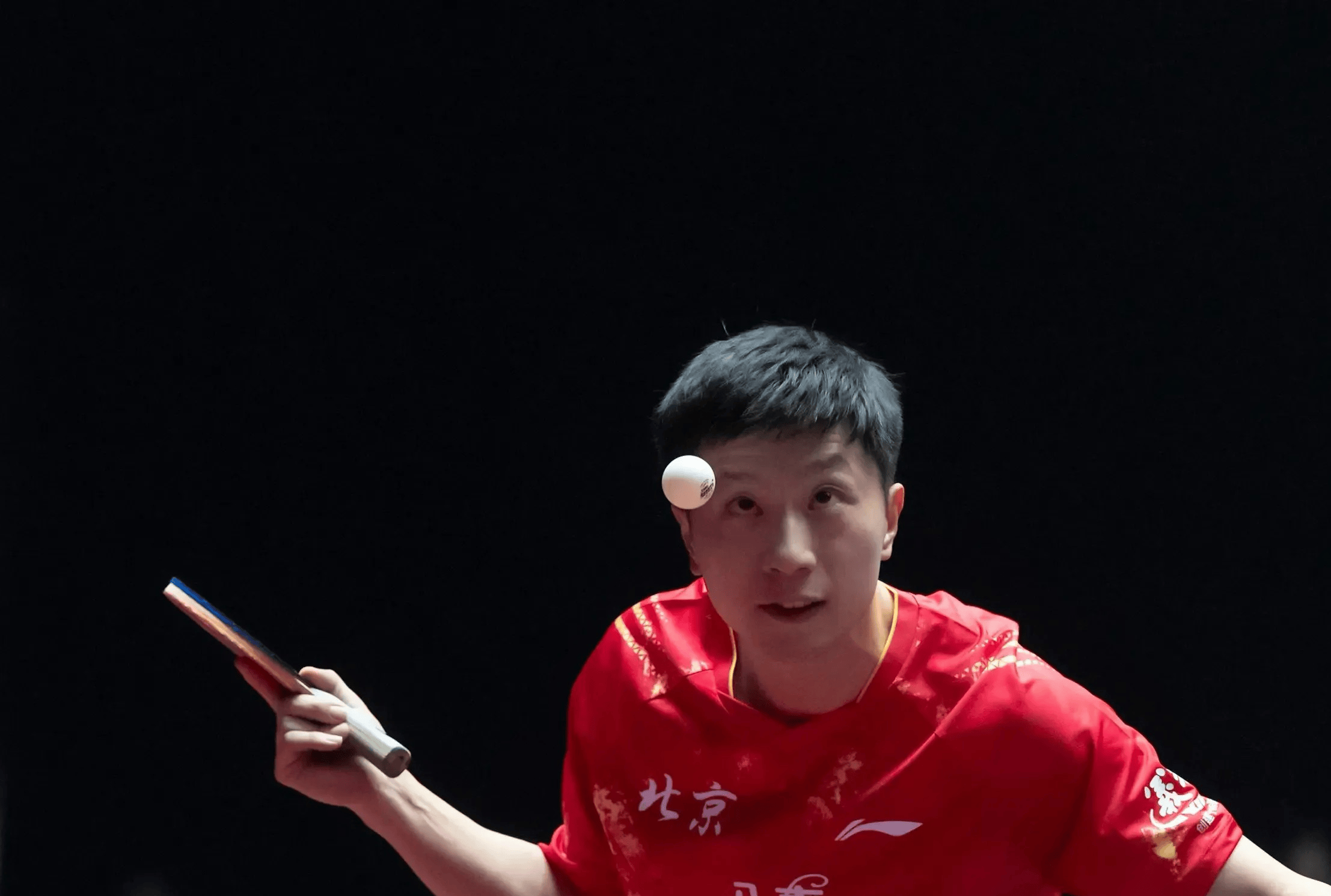 奥地利队逆转韩国队，马龙统治全场