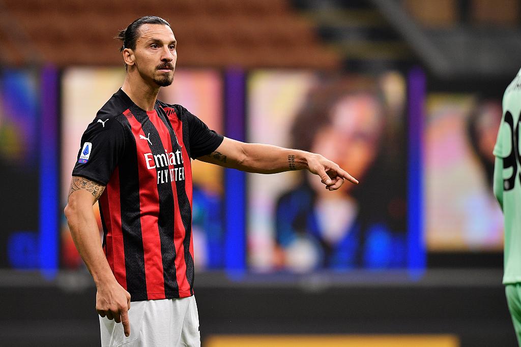 美国力克智利，伊布刷新纪录