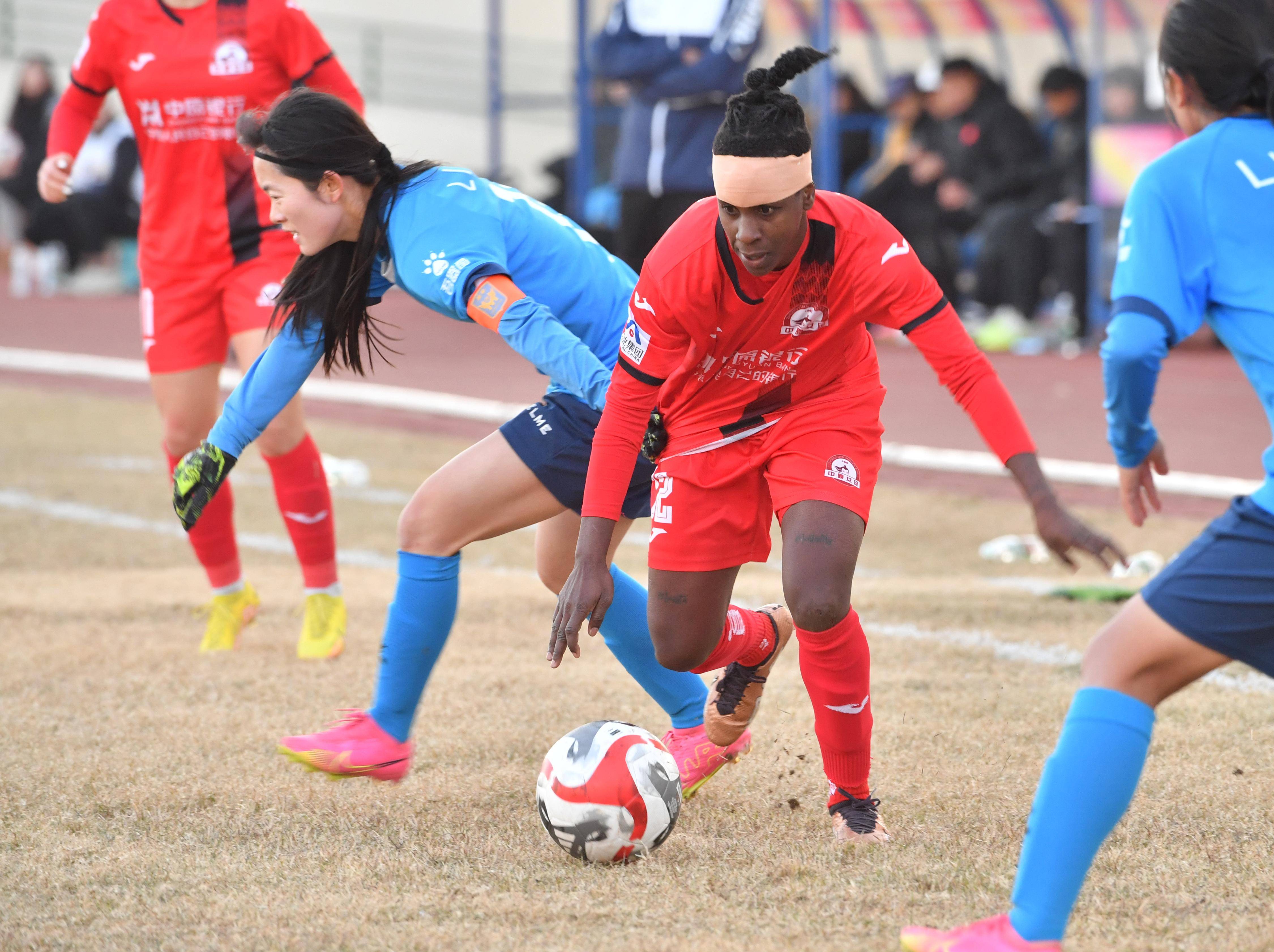 巴西女足全队士气高昂，备战最后一场比赛