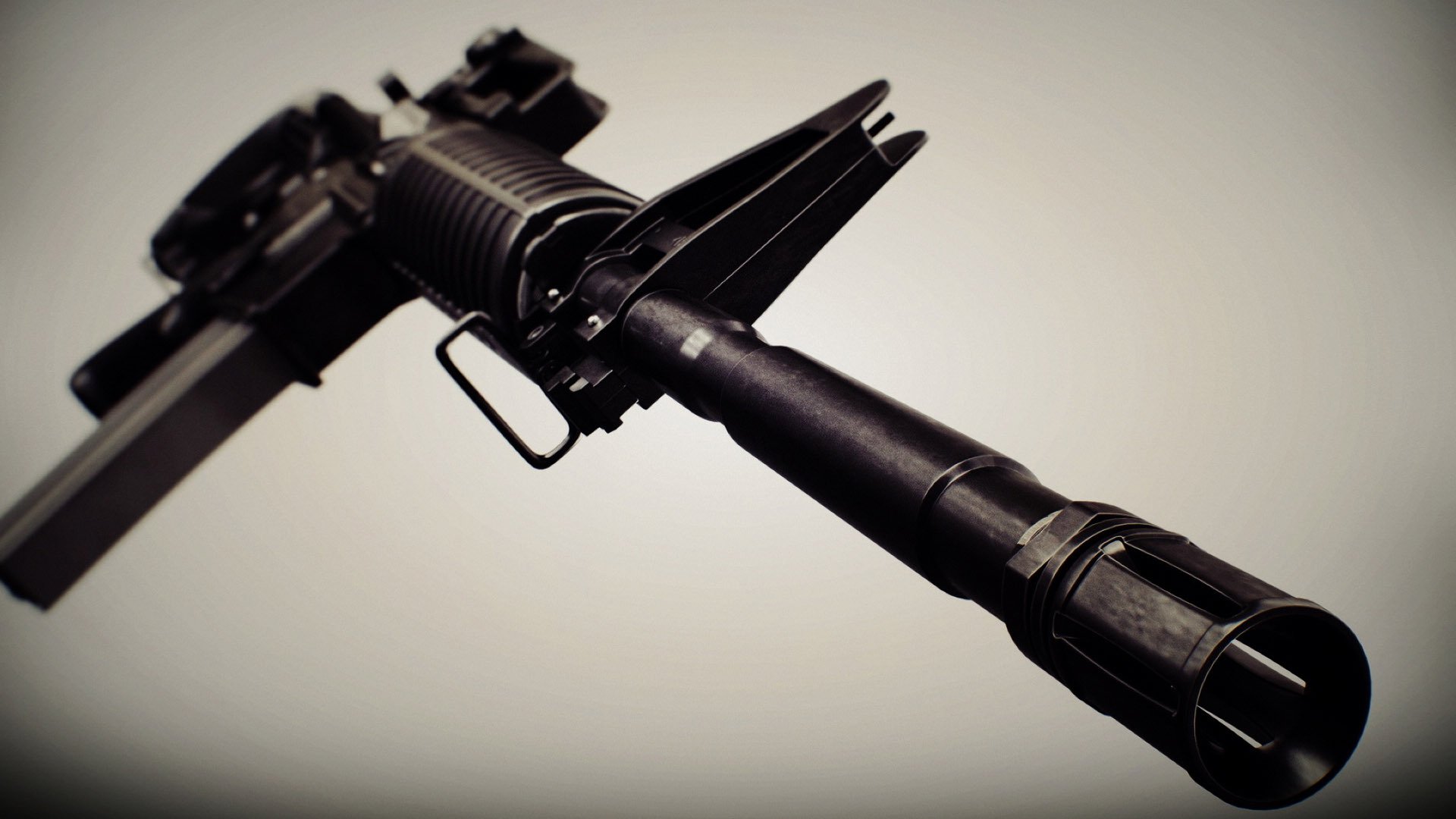 太阳光耀亚特兰大，利拉德防守端锁死特雷·杨，率队取胜