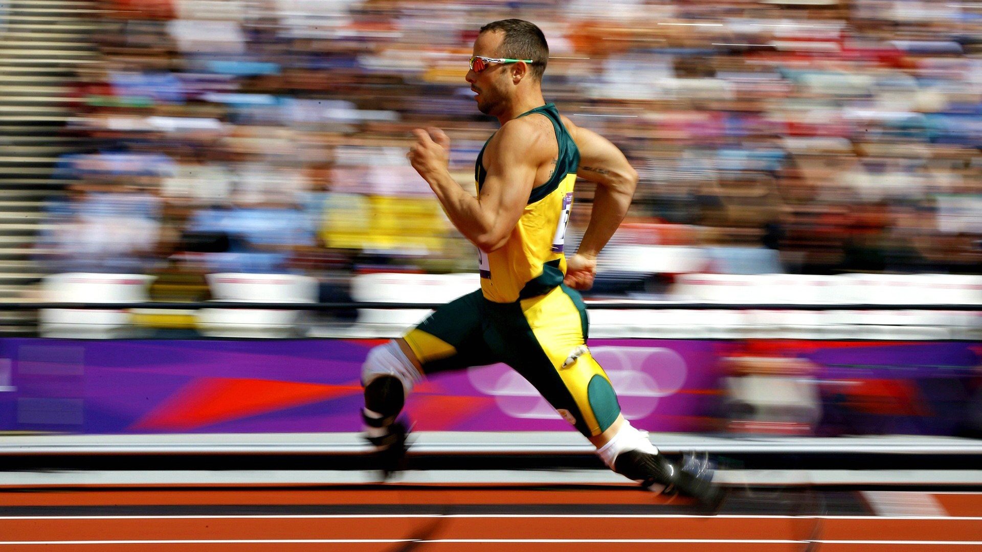 跨界争冠启示录,从丹麦足球的坚韧到阿拉巴的F1赛道智慧