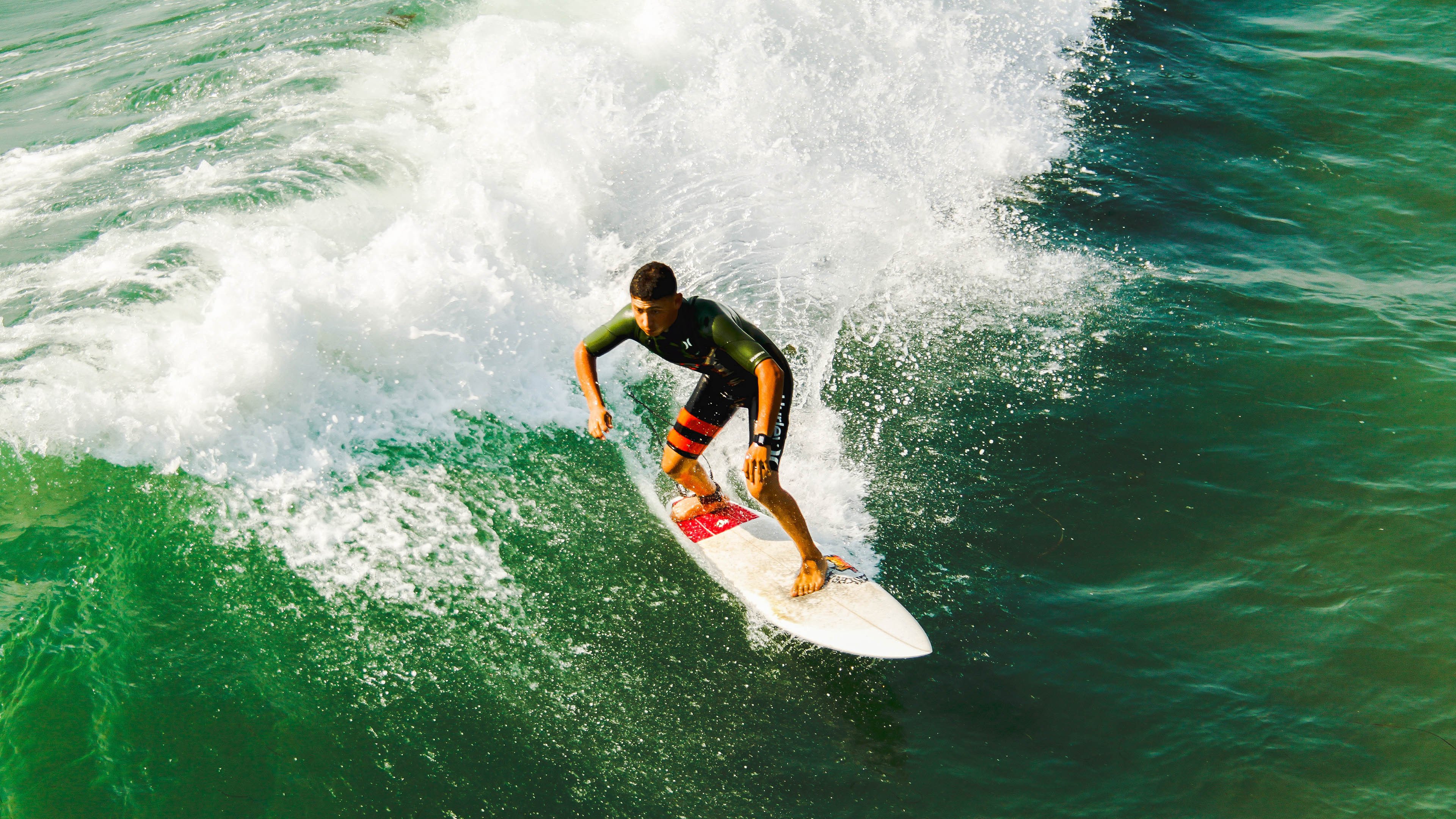 拉沃尔杯的火焰,当团队荣耀轻取个人王冠,德约科维奇点燃的不只是赛场